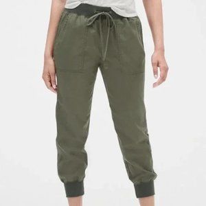 GAP Drawstring Joggers in Twill | Women | NEW